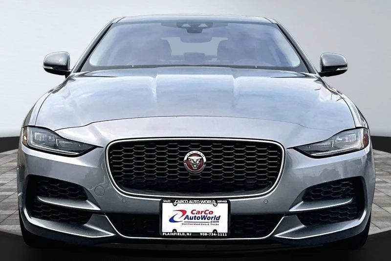 2020 Jaguar XE - Image 2 of 20