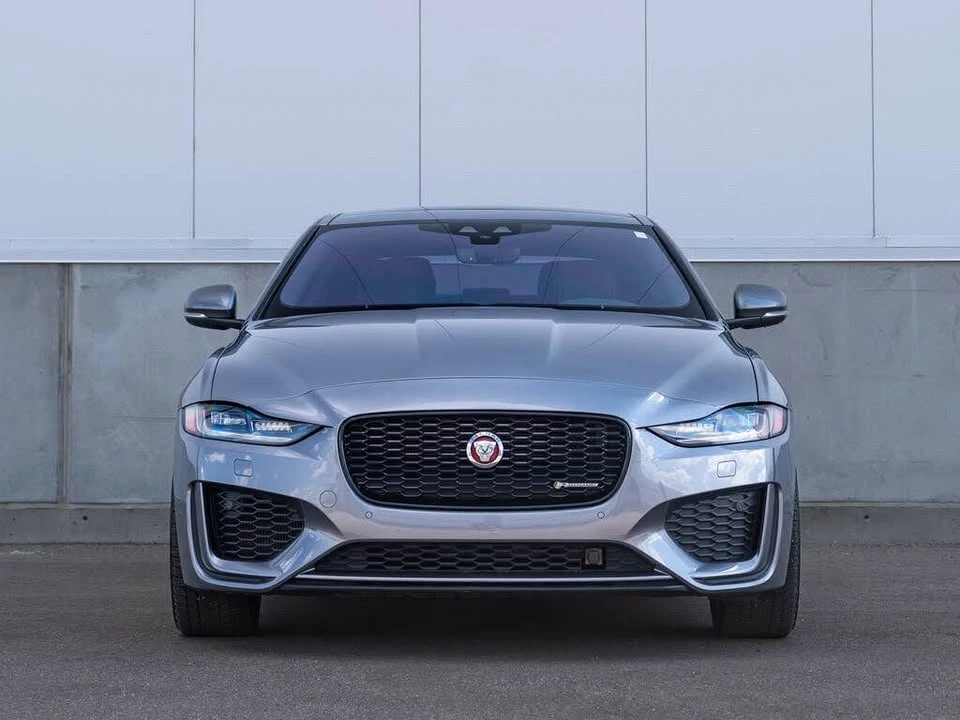 2020 Jaguar XE - Image 3 of 19