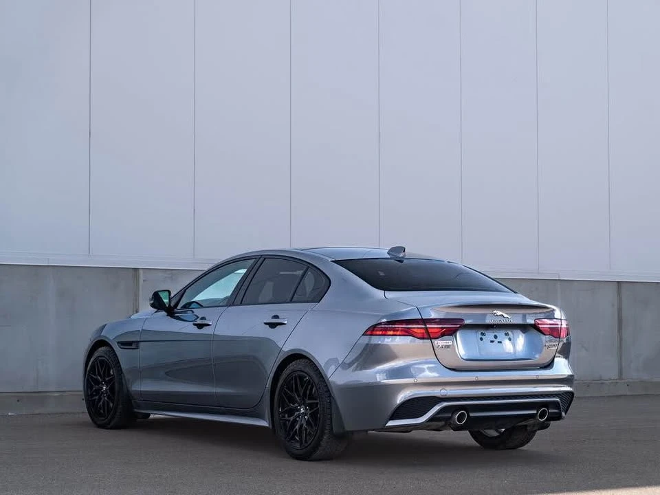 2020 Jaguar XE - Image 8 of 19