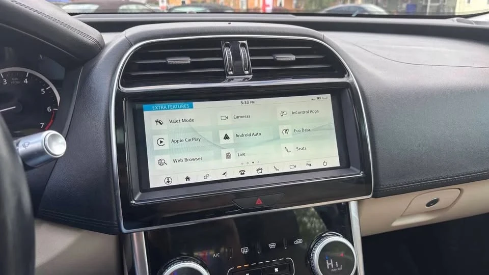2020 Jaguar XE - Image 13 of 20
