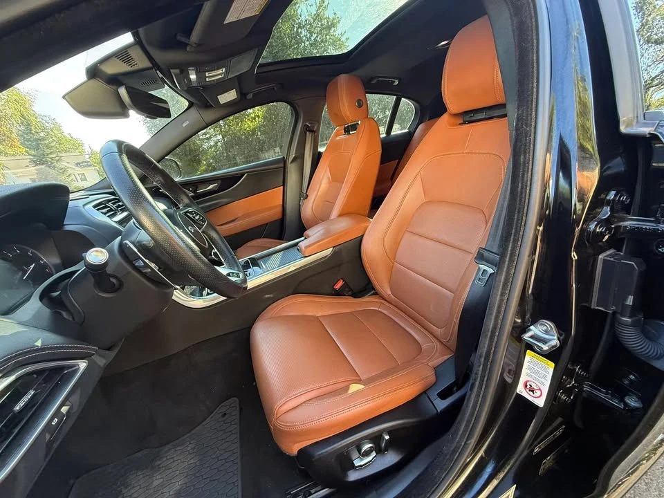 2020 Jaguar XE - Image 13 of 15