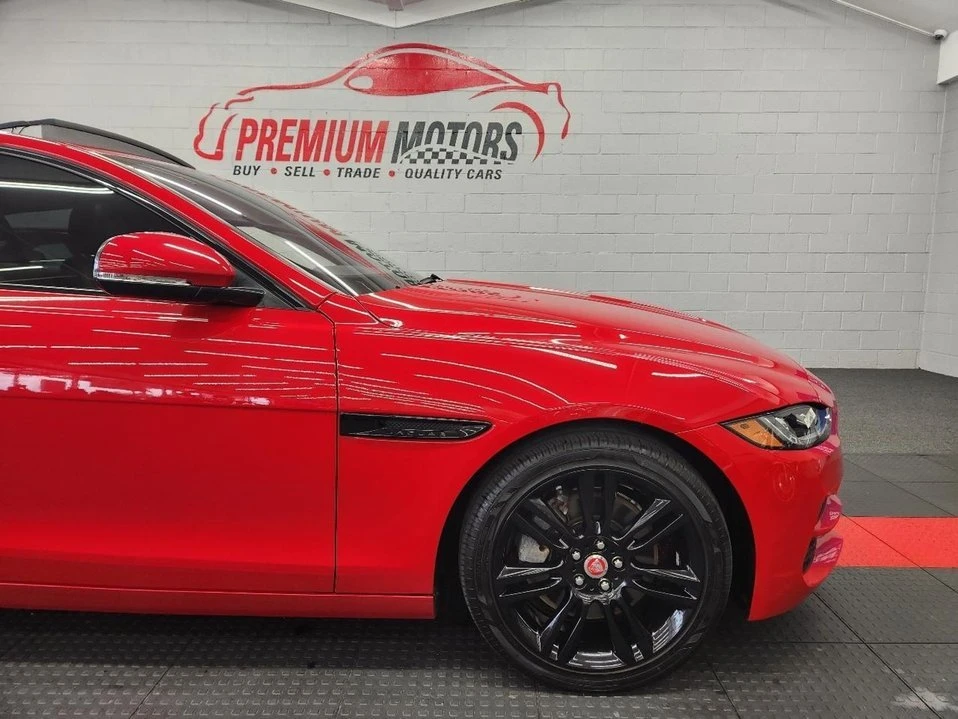 2020 Jaguar XE - Image 4 of 20