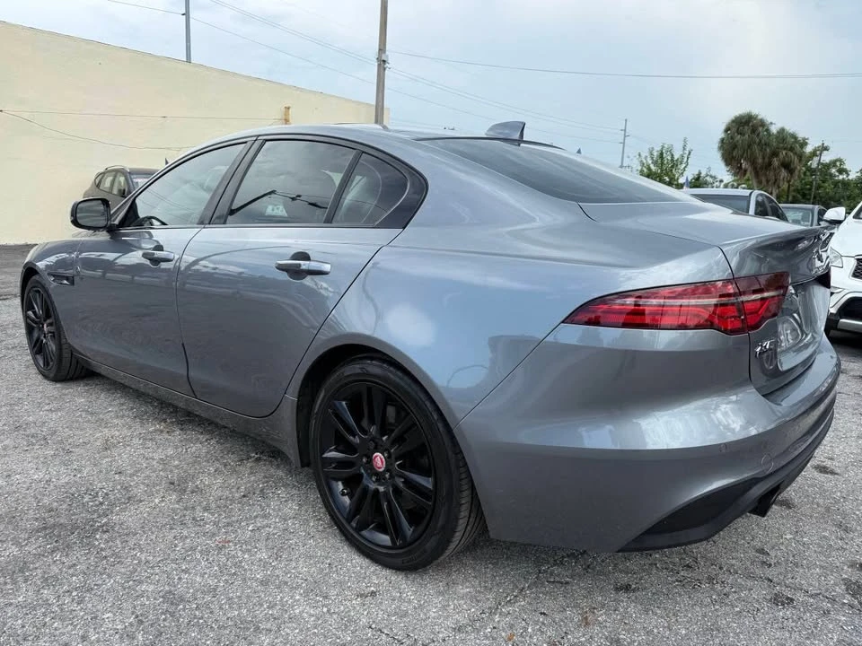 2020 Jaguar XE - Image 4 of 20