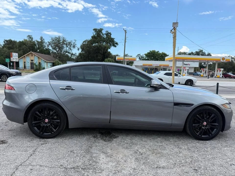 2020 Jaguar XE - Image 7 of 20