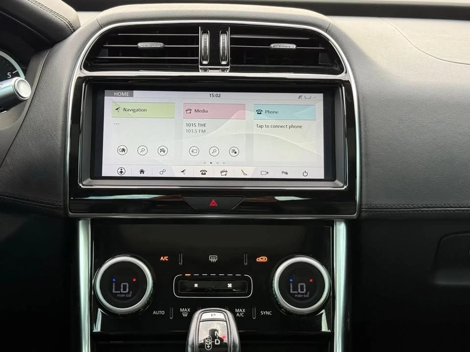 2020 Jaguar XE - Image 16 of 20