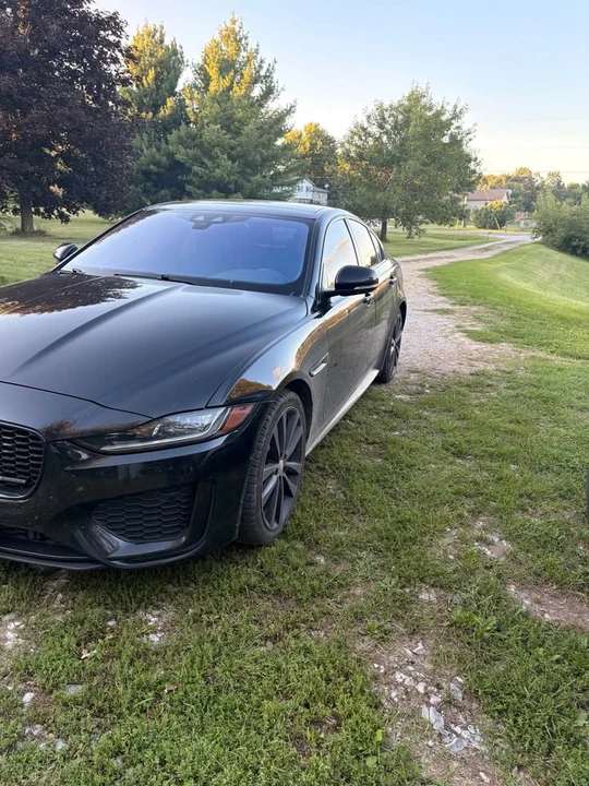 2020 Jaguar XE - Image 2 of 5