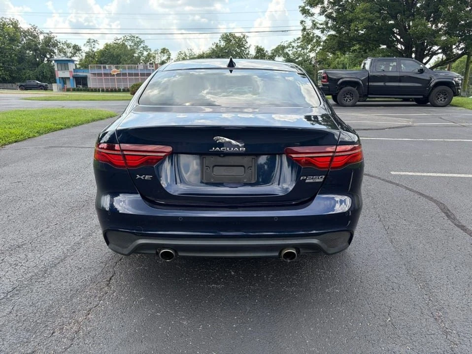2020 Jaguar XE - Image 6 of 16