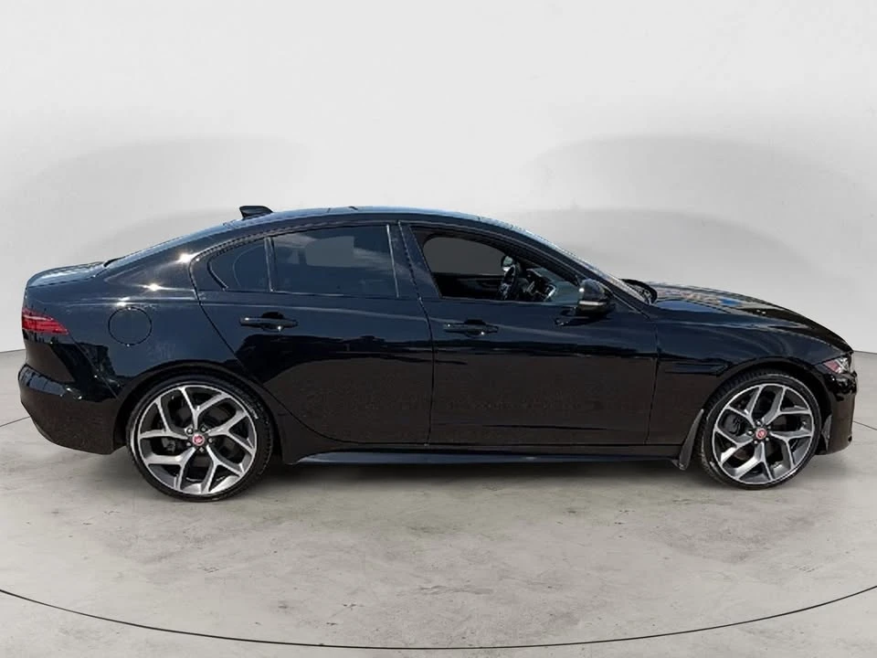 2020 Jaguar XE - Image 7 of 20