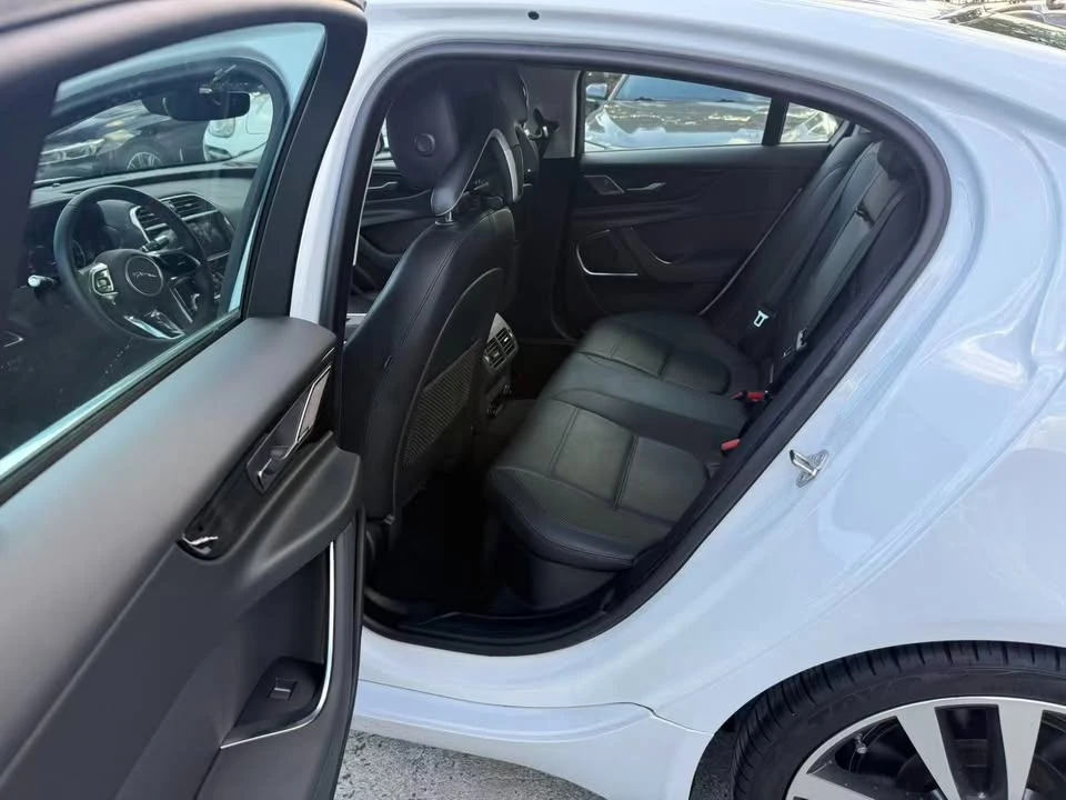 2020 Jaguar XE - Image 11 of 16