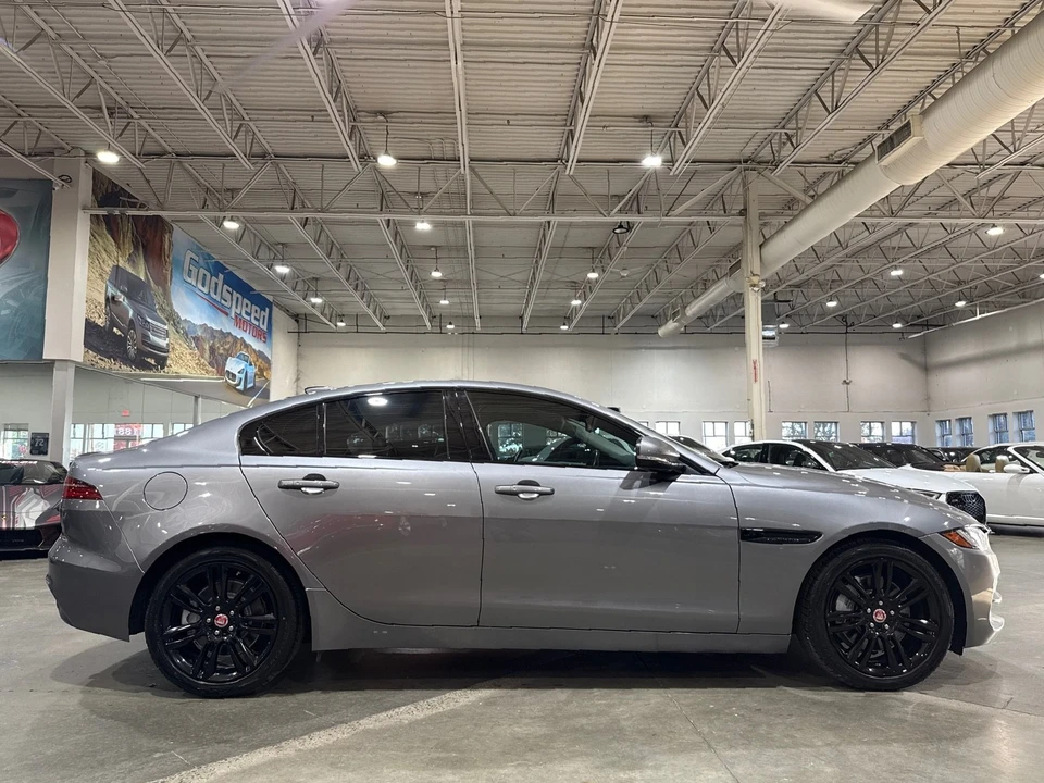 2020 Jaguar XE - Image 4 of 12