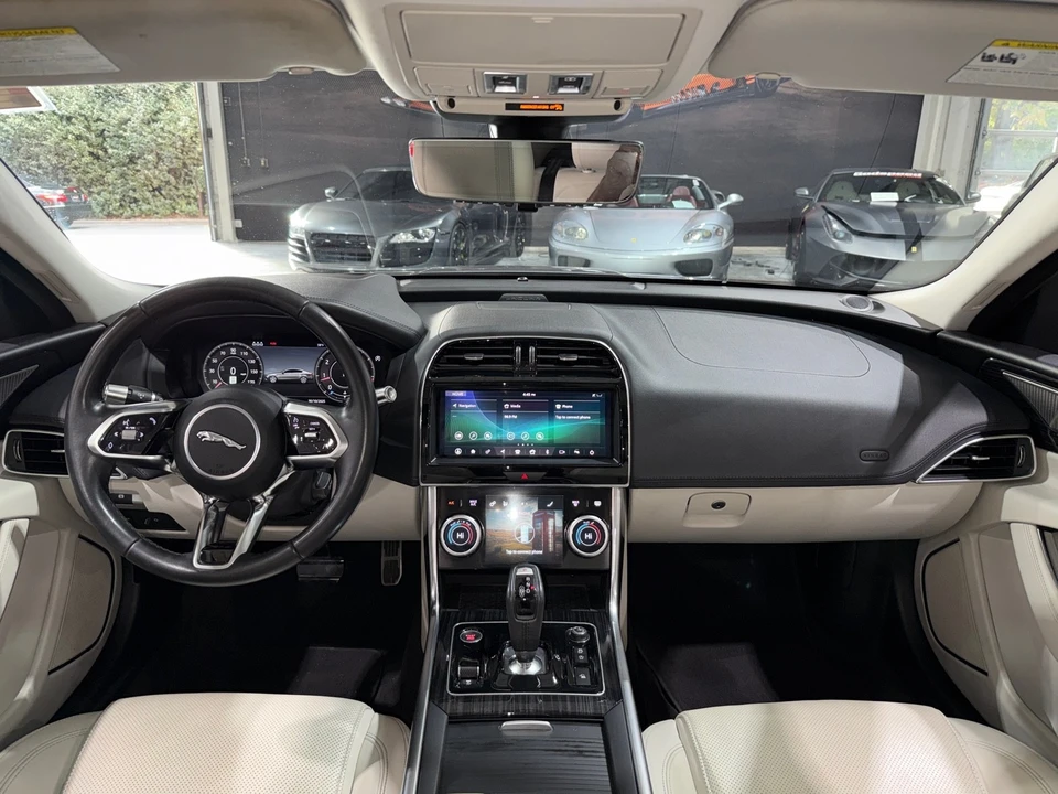 2020 Jaguar XE - Image 7 of 12