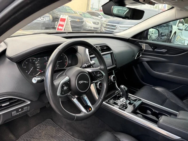 2020 Jaguar XE - Image 11 of 20