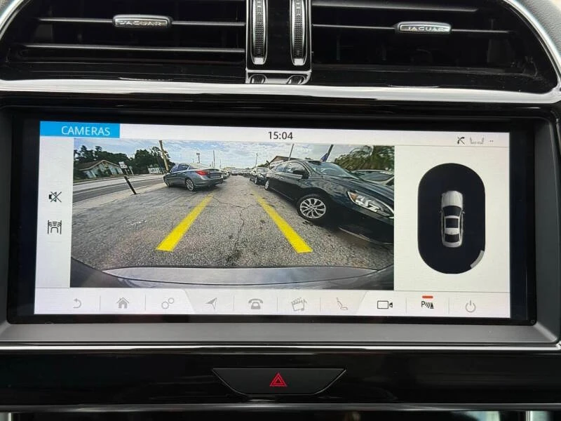 2020 Jaguar XE - Image 16 of 20