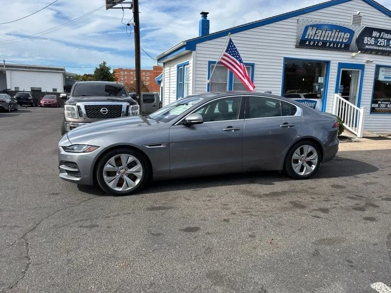 2020 Jaguar XE - Image 4 of 12
