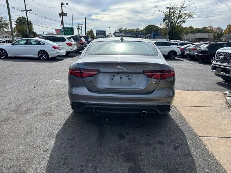 2020 Jaguar XE - Image 7 of 12