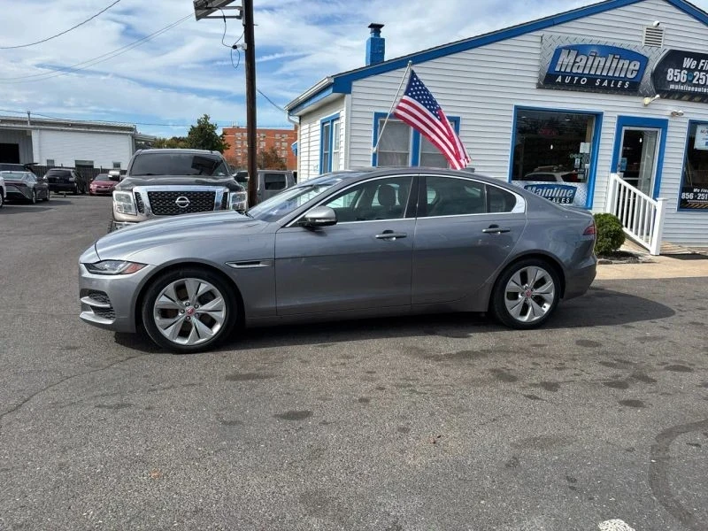2020 Jaguar XE - Image 5 of 12