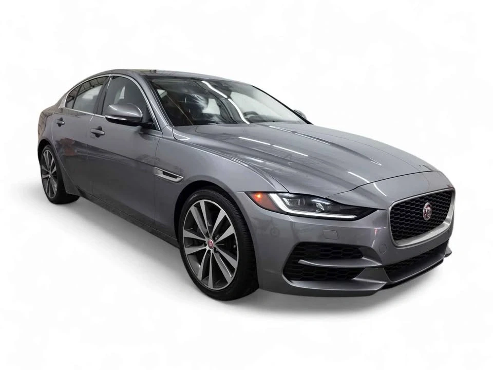 2020 Jaguar XE - Image 4 of 19