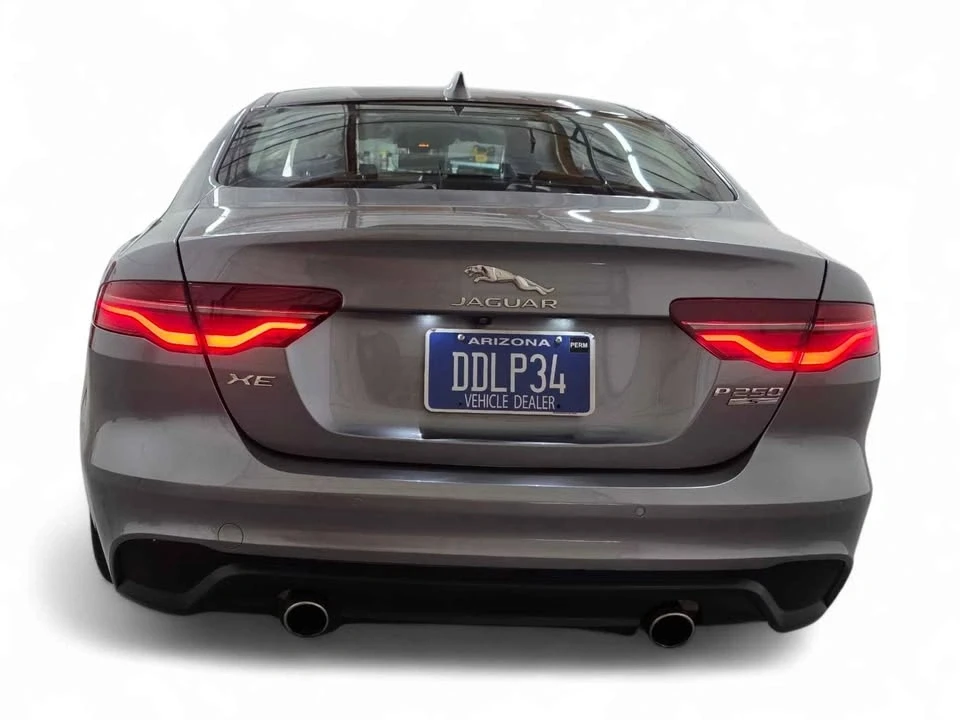 2020 Jaguar XE - Image 7 of 19