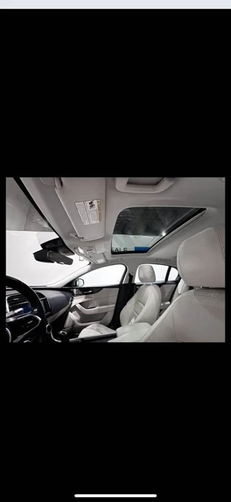 2020 Jaguar XE - Image 10 of 16