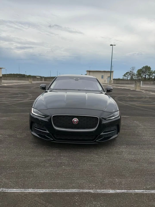 2020 Jaguar XE - Image 2 of 8