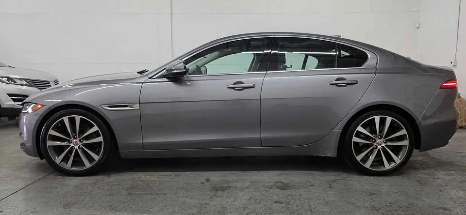 2020 Jaguar XE - Image 6 of 19