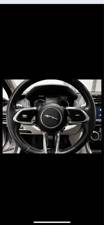 2020 Jaguar XE - Image 10 of 13