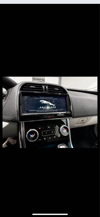 2020 Jaguar XE - Image 11 of 13