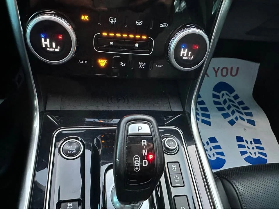 2020 Jaguar XE - Image 16 of 20