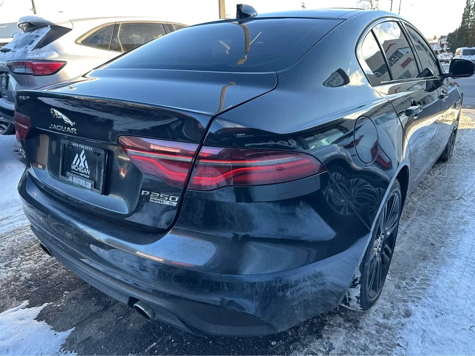 2020 Jaguar XE - Image 6 of 20