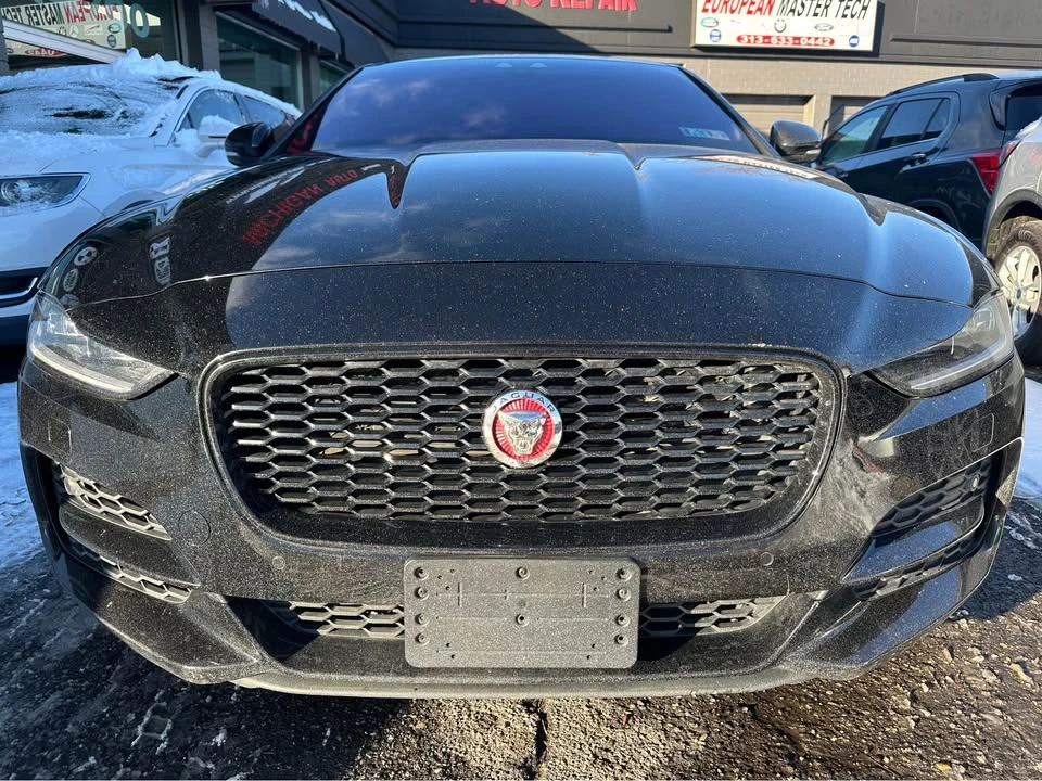 2020 Jaguar XE - Image 2 of 20
