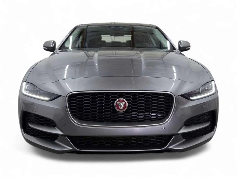 2020 Jaguar XE - Image 2 of 17