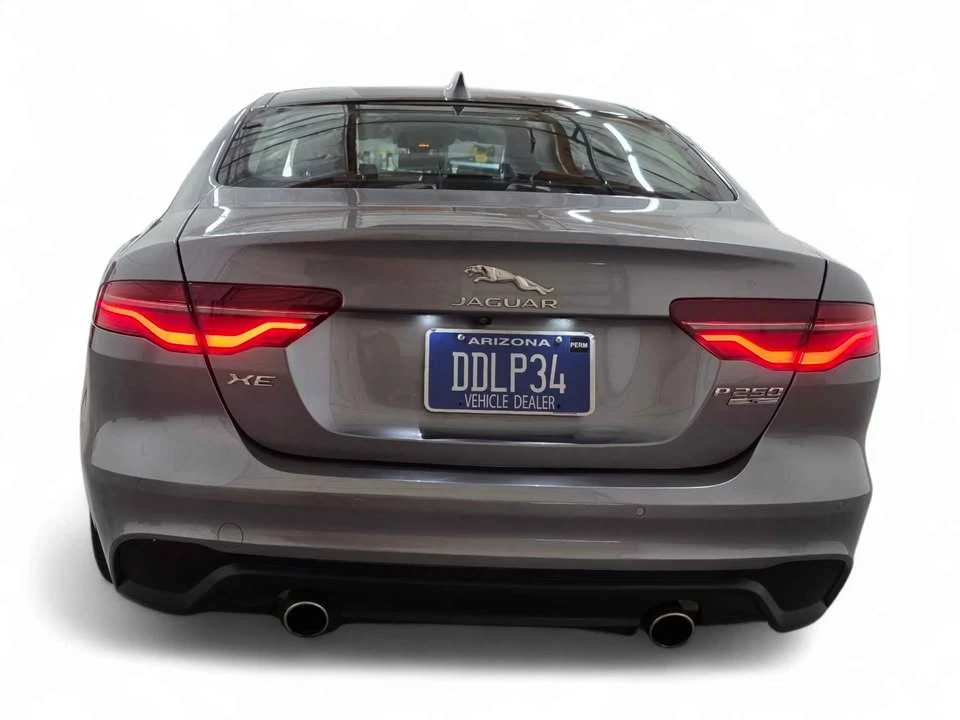 2020 Jaguar XE - Image 4 of 17