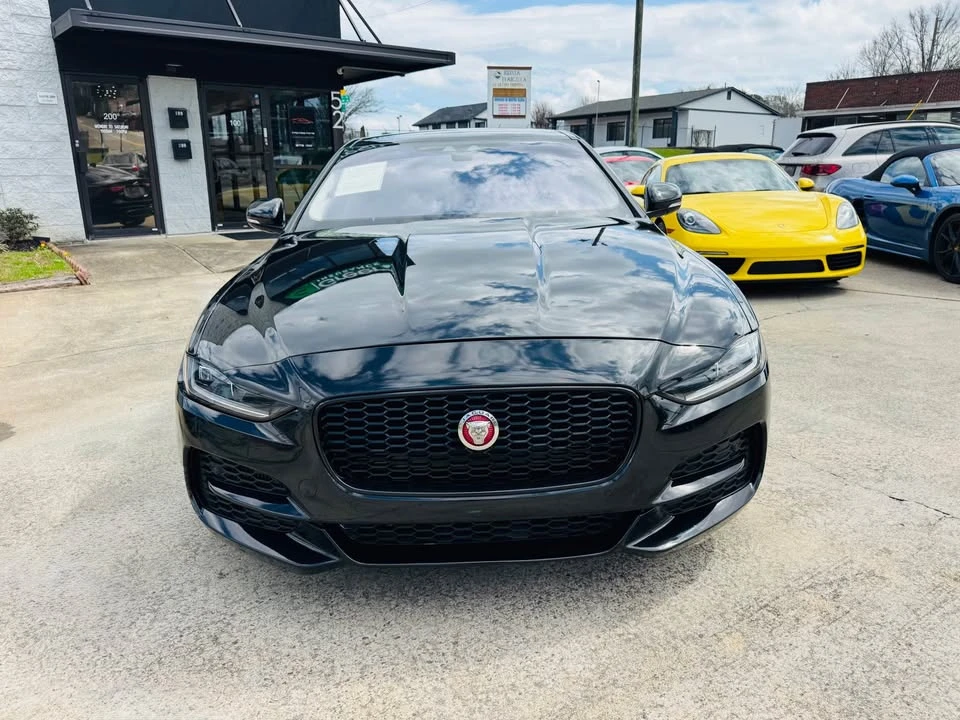 2020 Jaguar XE - Image 8 of 20