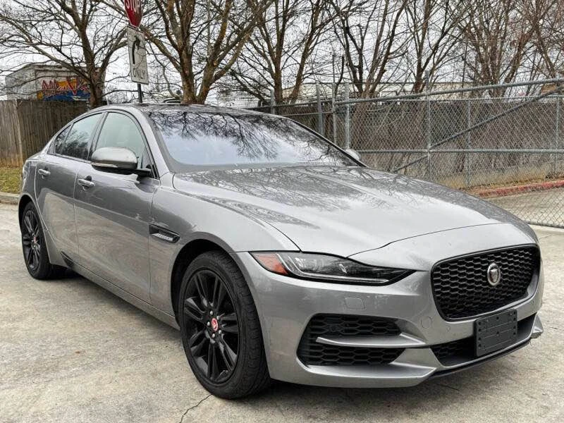 2020 Jaguar XE - Image 8 of 14