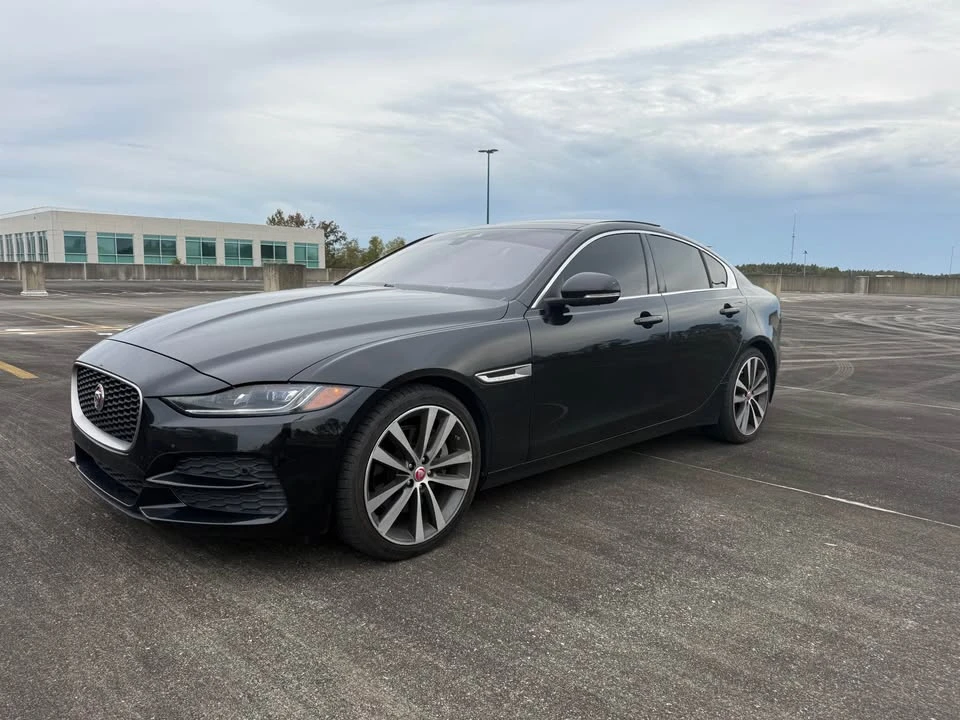 2020 Jaguar XE - Image 2 of 9