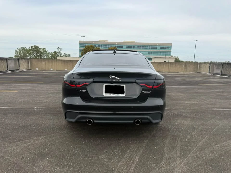 2020 Jaguar XE - Image 7 of 9