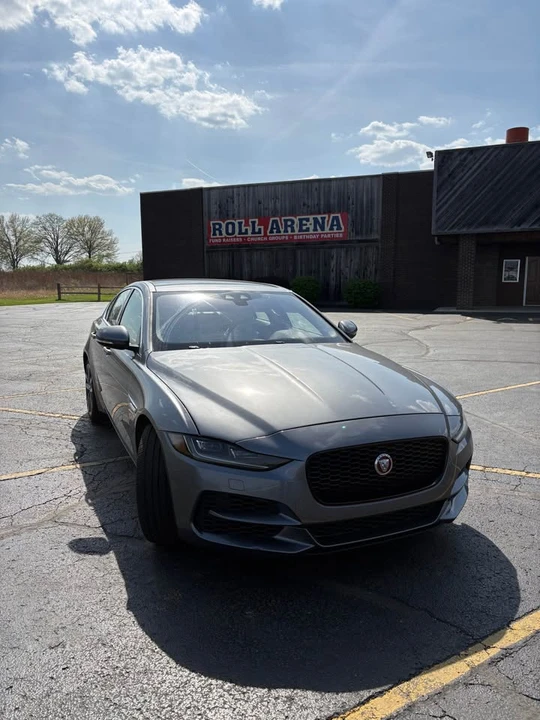 2020 Jaguar XE - Image 2 of 10