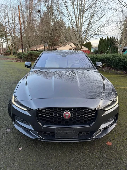 2020 Jaguar XE - Image 2 of 16