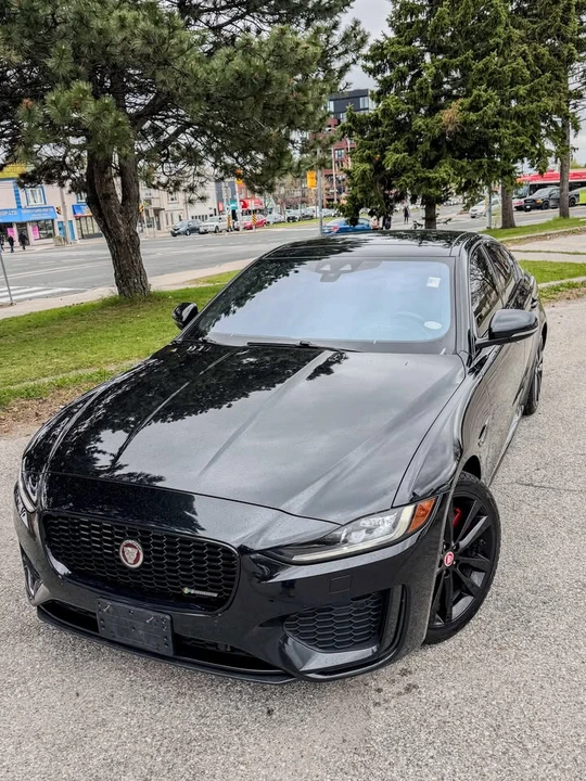 2020 Jaguar XE - Image 2 of 10