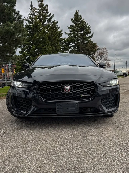 2020 Jaguar XE - Image 3 of 10