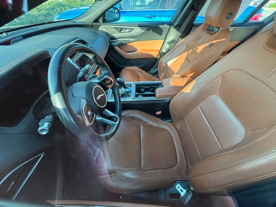 2020 Jaguar XE - Image 2 of 5