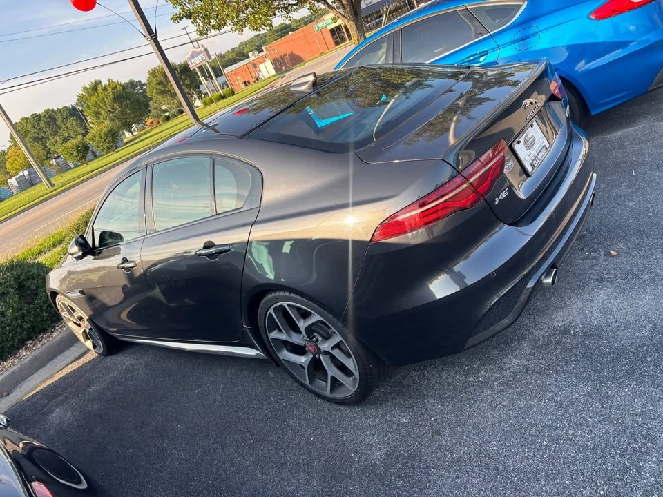 2020 Jaguar XE - Image 4 of 5