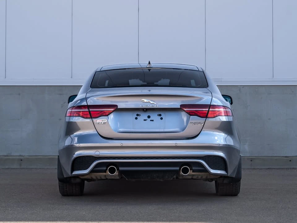 2020 Jaguar XE - Image 8 of 20