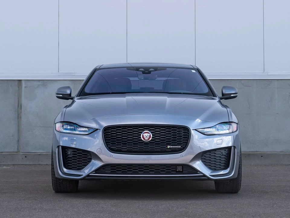 2020 Jaguar XE - Image 4 of 20