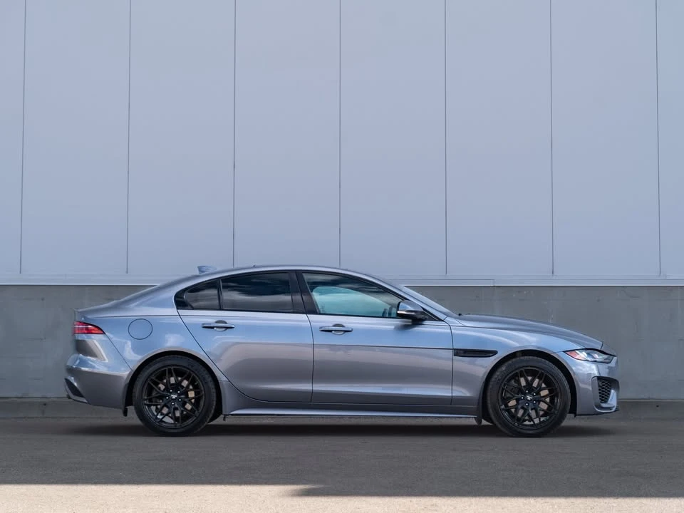 2020 Jaguar XE - Image 6 of 20