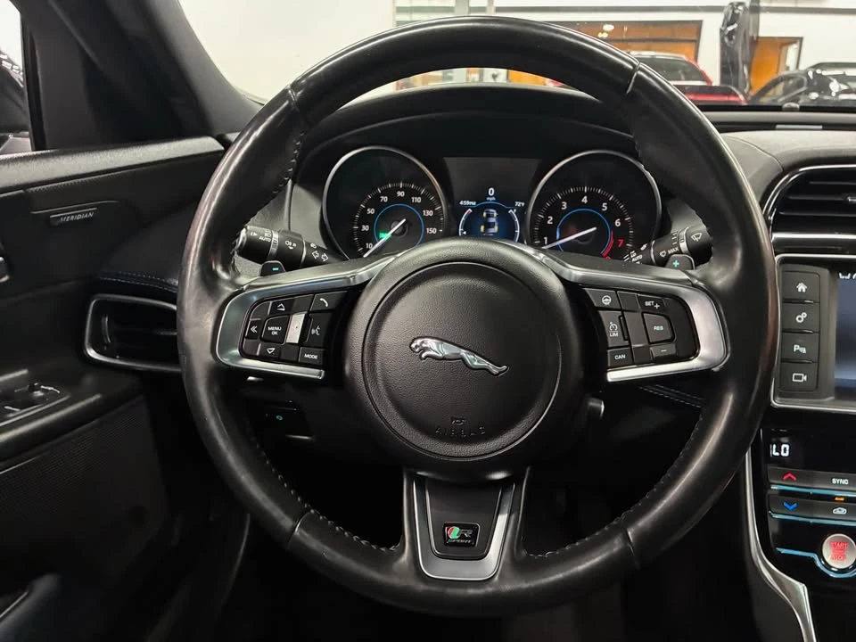 2020 Jaguar XE - Image 15 of 20