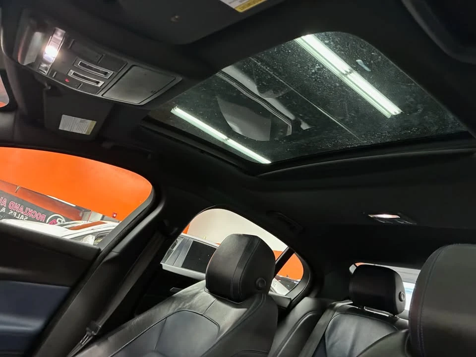 2020 Jaguar XE - Image 18 of 20
