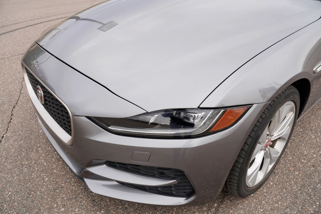 2020 Jaguar XE - Image 21 of 21