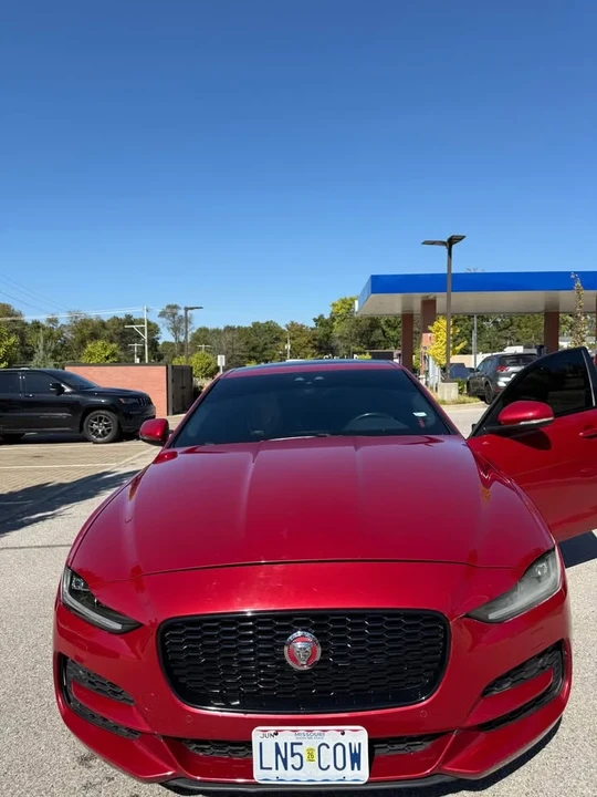 2020 Jaguar XE - Image 17 of 20