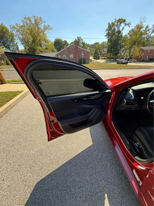 2020 Jaguar XE - Image 13 of 20